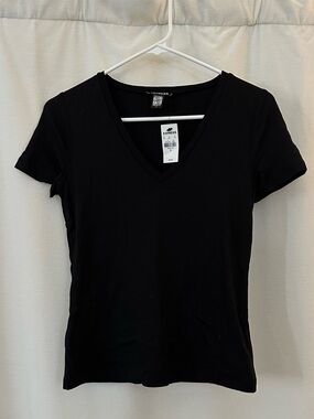 Express Black V-Neck Short Sleeve Tee